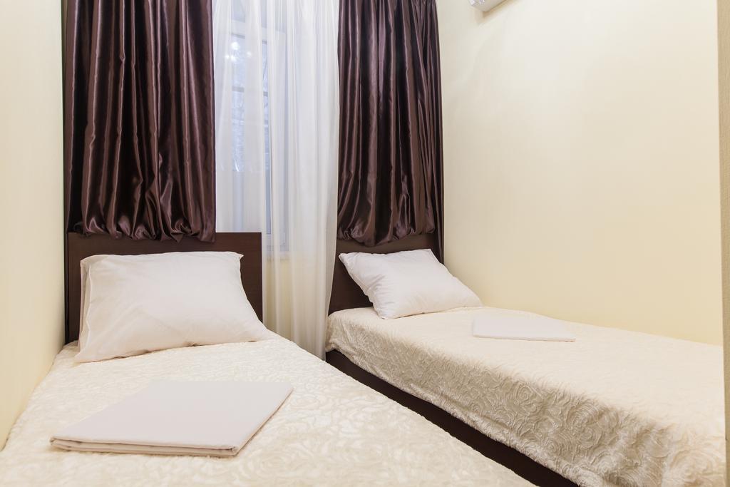 Hotel Cristal Odessa Quarto foto