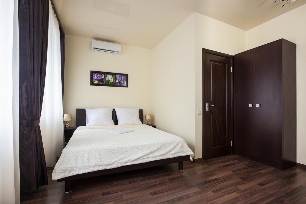 Hotel Cristal Odessa Quarto foto